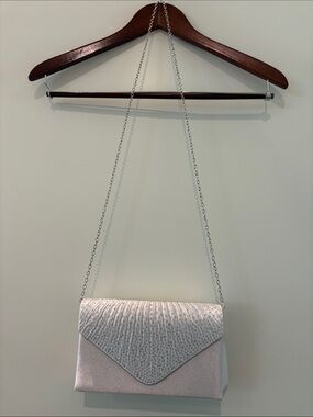Elegant Silver Evening Chain Shoulder Bag